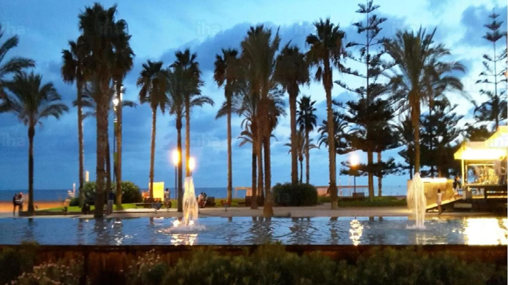Moderno Apartamento En 1A Linia De Mar En Salou. location